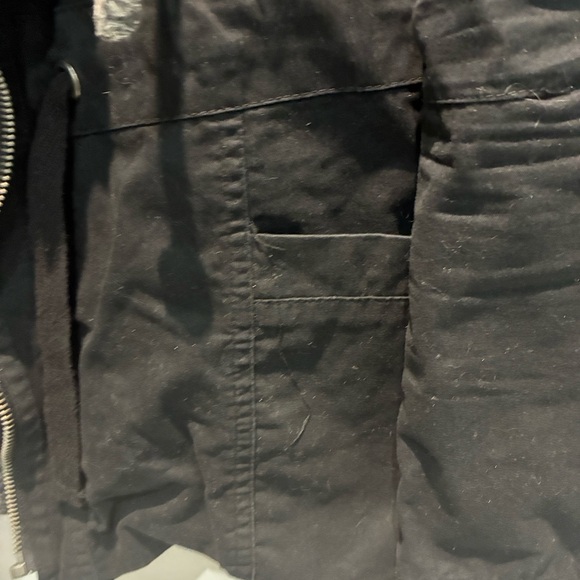 2Sable Black and Gray Hooded Jacket⭐️21” ptp - Picture 5 of 6